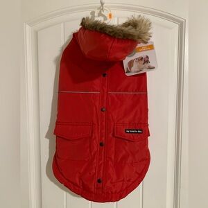 Kensington Club Red Dog Jacket Size Large “New”